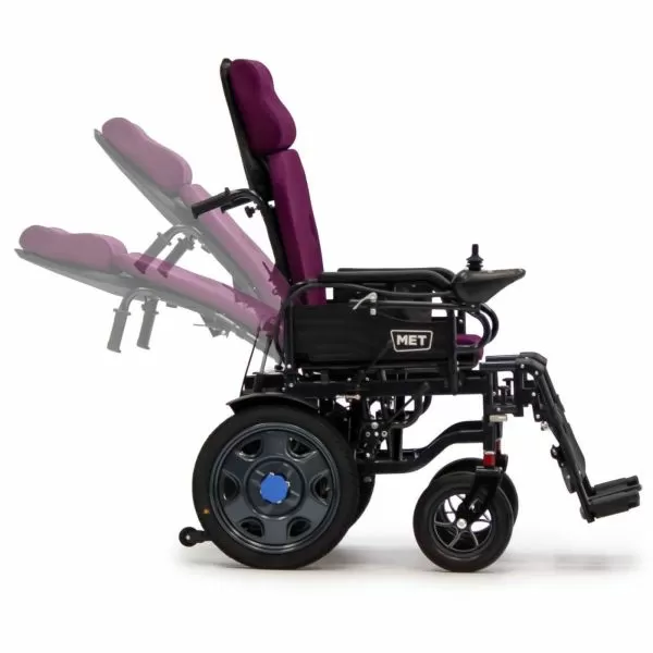 Кресло-коляска с электроприводом MET COMFORT 110, артикул 20702, ширина сиденья 44 см, колеса пневматические