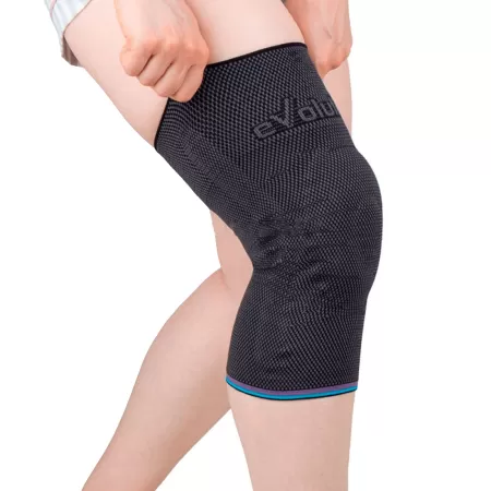 Бандаж компрессионный на коленный сустав ТривесТ-8582  Evolution, черный  