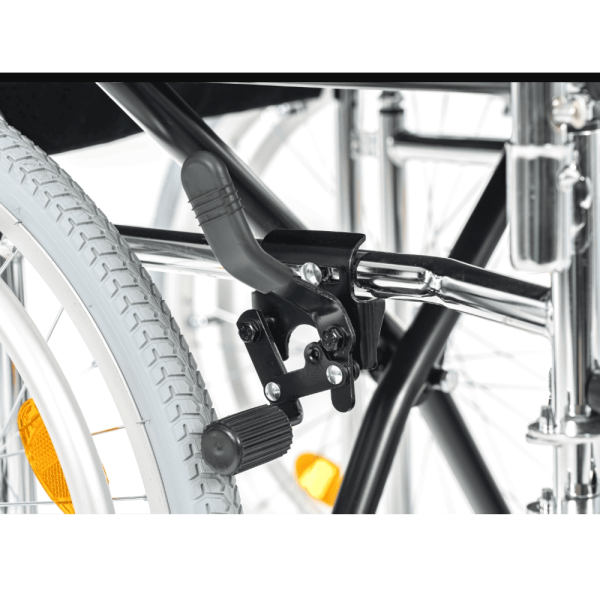 Кресло-коляска МЕТ TRANSIT 150 для узких проходов, ширина сиденья 48 см, колеса пневматические